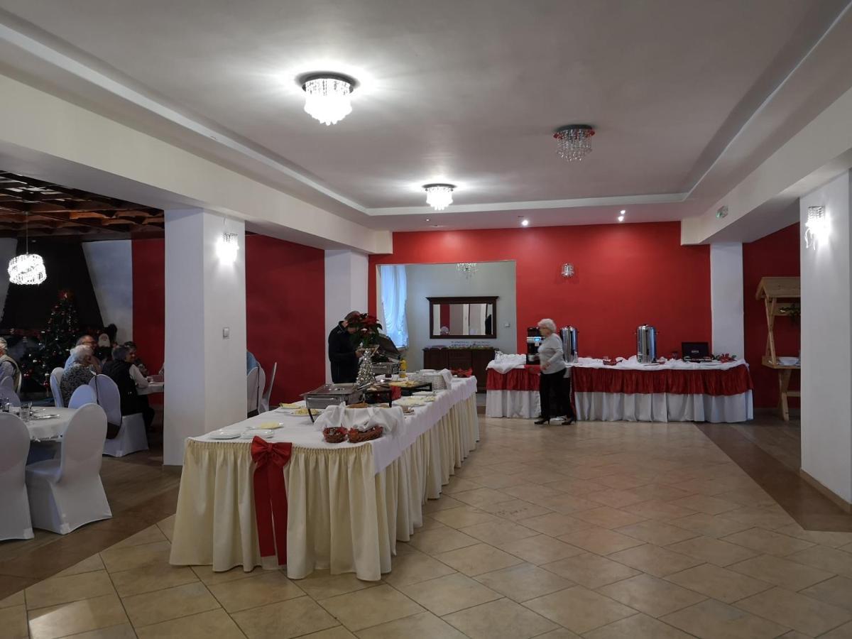 Osrodek Natura Pokrzywna Bagian luar foto
